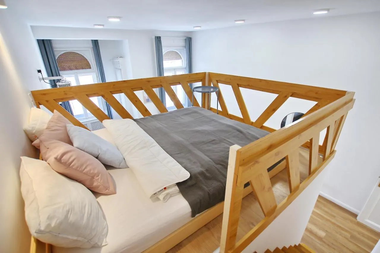 Apartment Pau Stylish Studios In The Heart Of Budapest